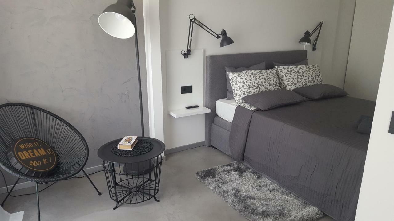 Apartman Vip, With Free Garage Parking Pula Dış mekan fotoğraf