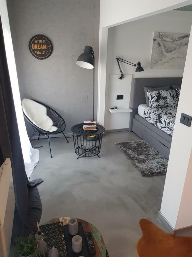 Apartman Vip, With Free Garage Parking Pula Dış mekan fotoğraf